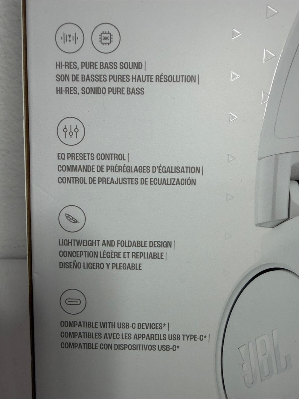 JBL Tune Tune 520C USB-C Hi-Res Wired On-Ear Headphones White Over-Ear Headphone - Picture 6 of 8